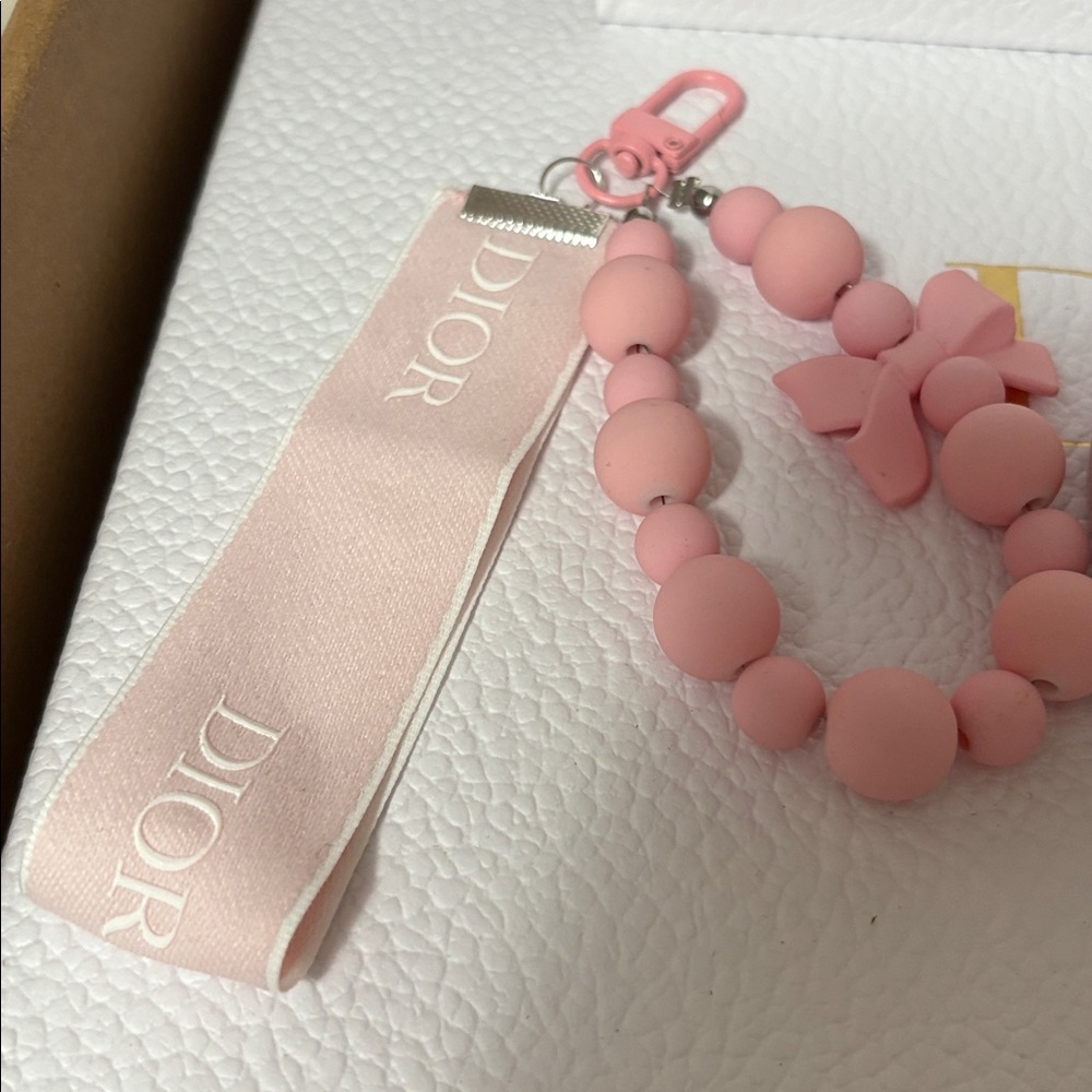 Dior Pink Gift Set - Picture 2 of 11